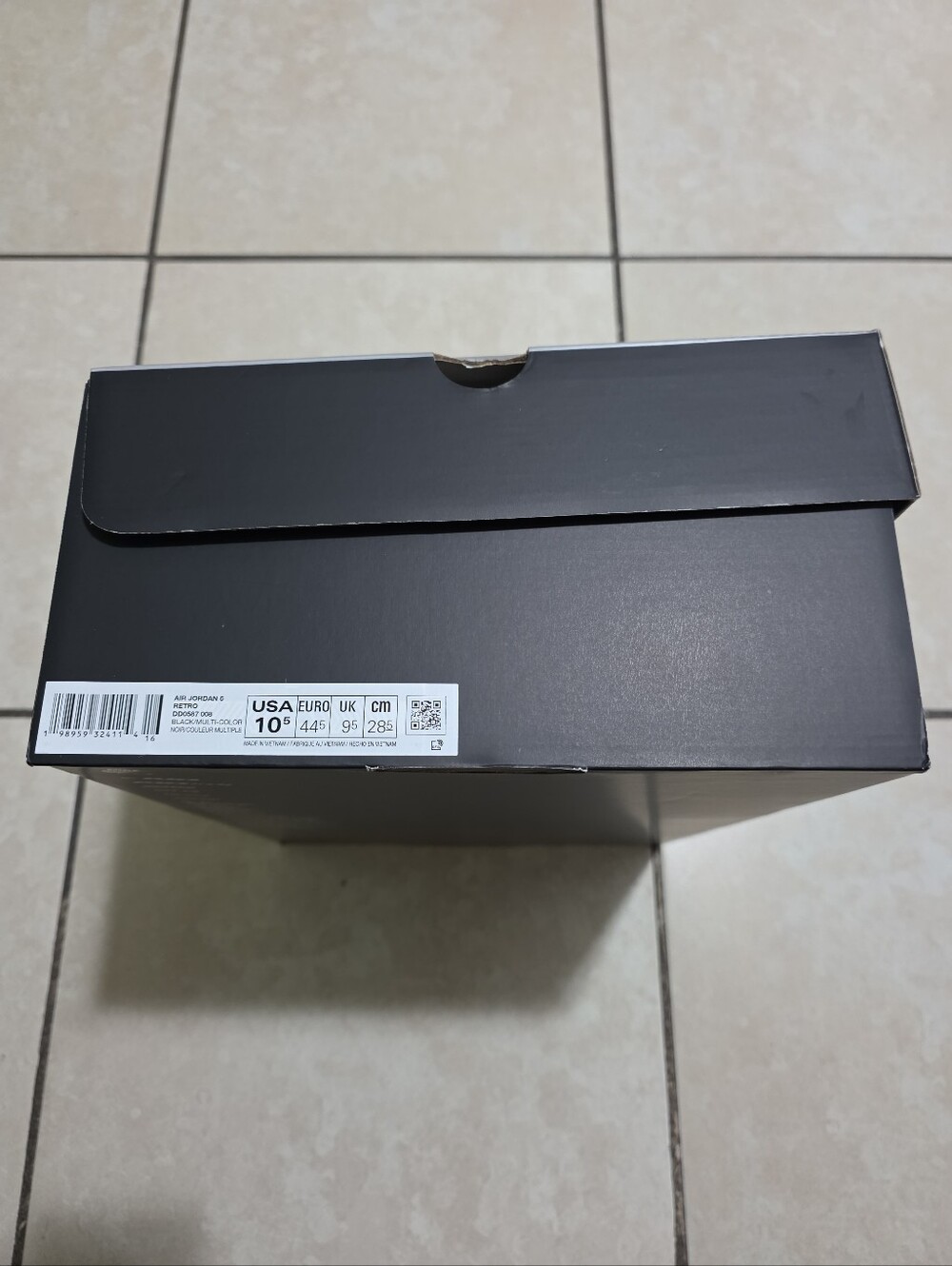 Empty Shoe Box - Picture 3 of 7
